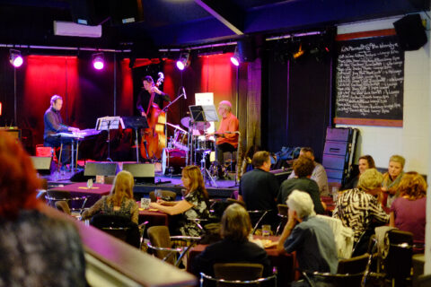 le-jazz-club-woombye-pub